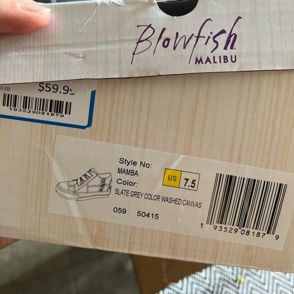 BNIB Blowfish Mamba Sneakers - Picture 3 of 3